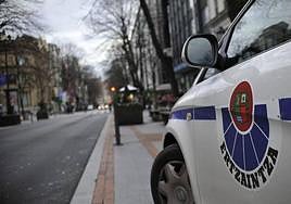 Apuñala a un joven en la pierna en fiestas de Rekalde porque «le miraba mal»