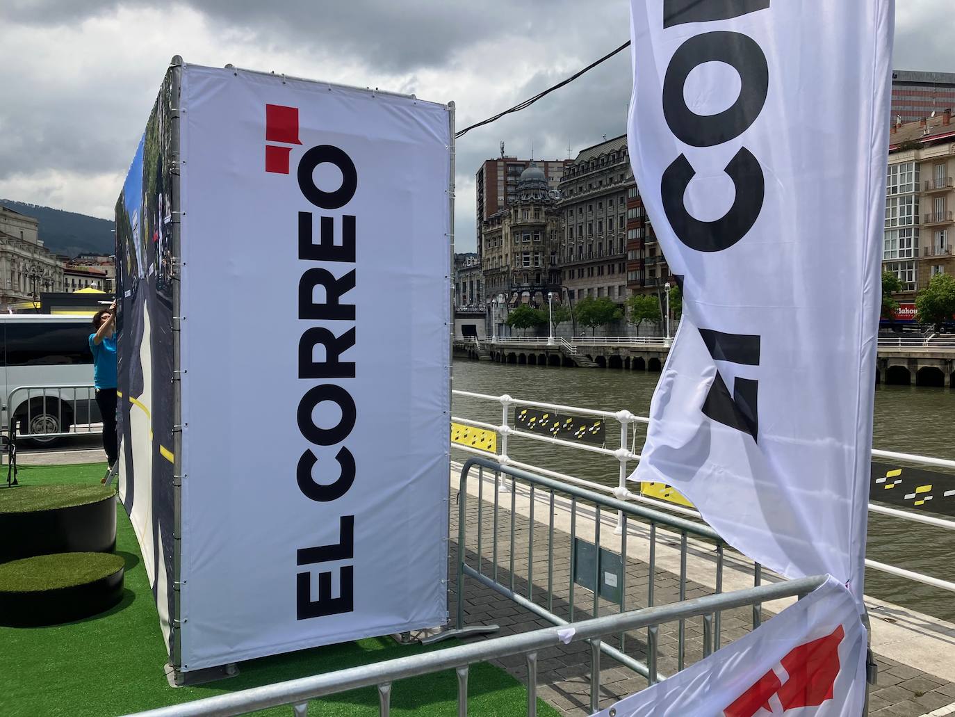 EL CORREO, presente en el Fan Park del Tour de Francia en El Arenal