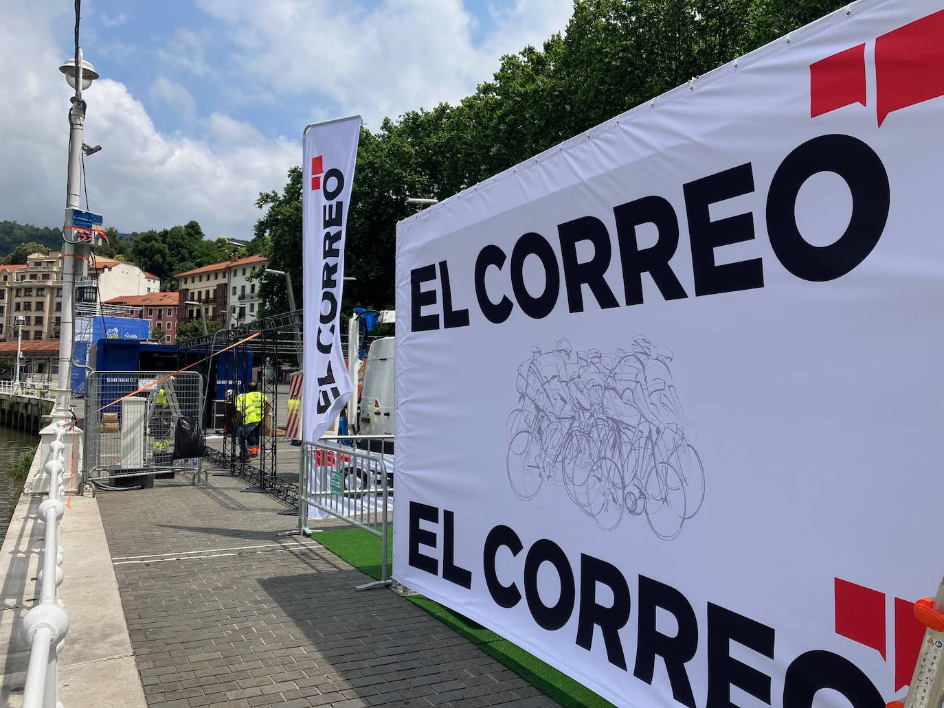 EL CORREO, presente en el Fan Park del Tour de Francia en El Arenal