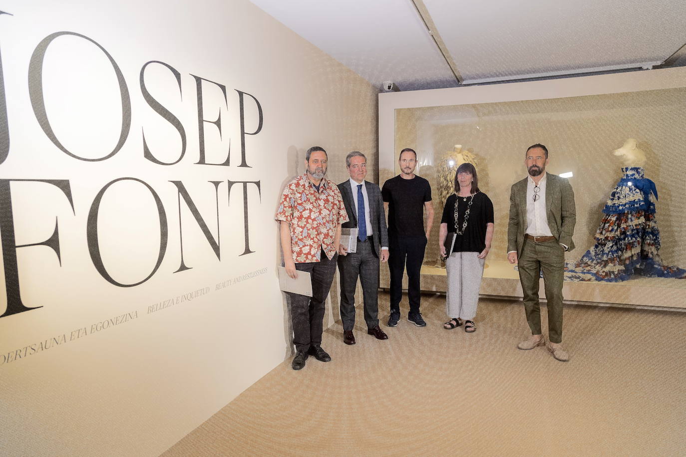 El Museo Balenciaga expone la primera antología del diseñador Josep Font