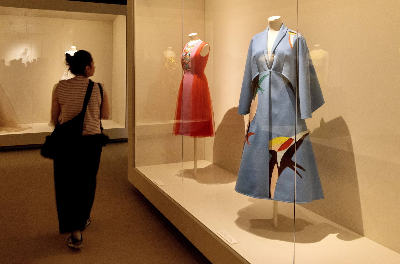 El Museo Balenciaga expone la primera antología del diseñador Josep Font