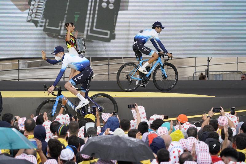 Bilbao descorcha la fiesta del Tour con la presentacion de equipos