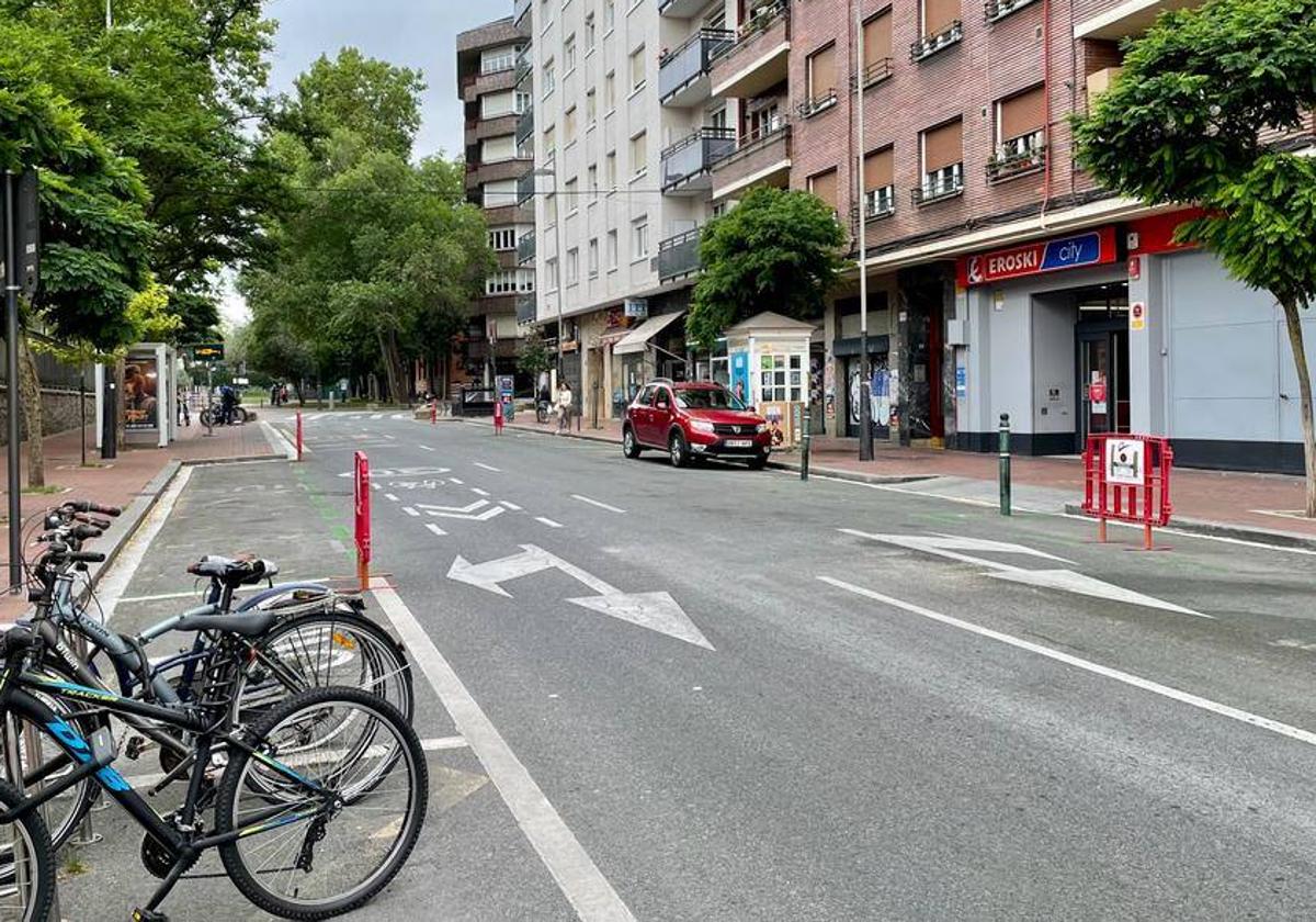 La avenida de Judimendi, sin apenas coches en la tarde de este jueves.