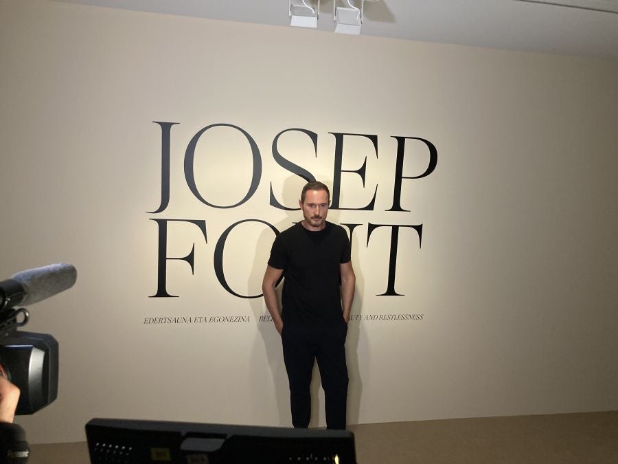 El Museo Balenciaga expone la primera antología del diseñador Josep Font
