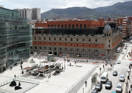 La explanada de la estación Intermodal.