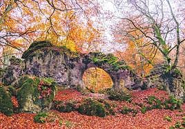Arco de Zalamportillo en la sierra alavesa de Entzia.