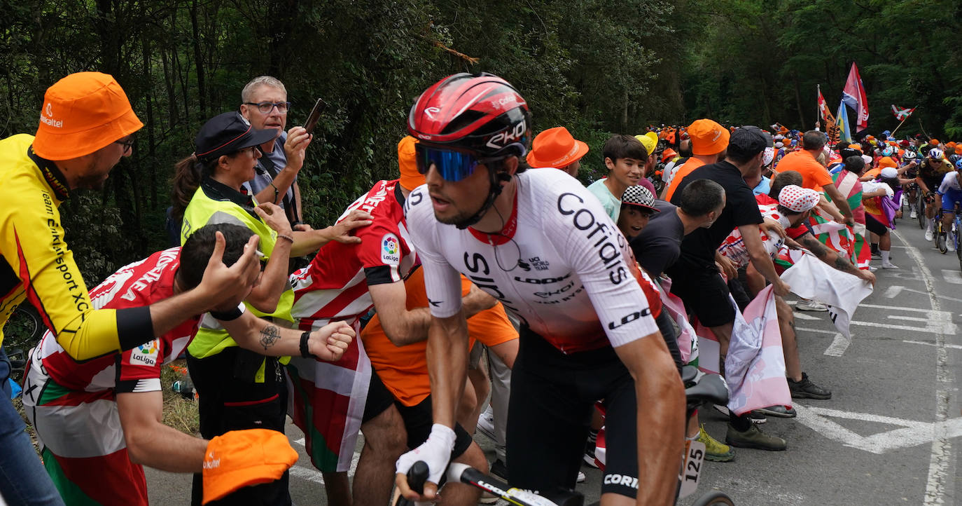 Fiesta en la subida al Pike Bidea