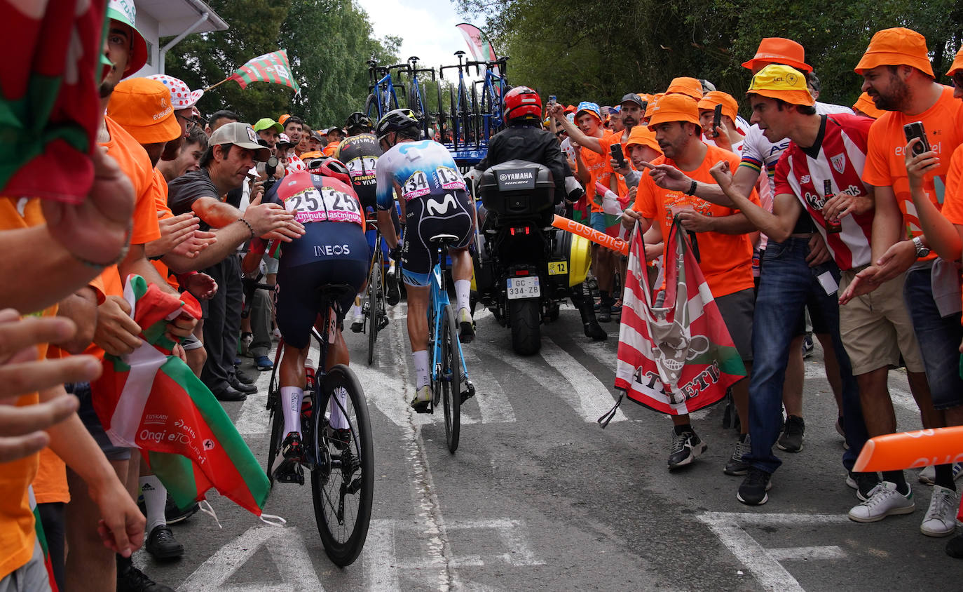 Fiesta en la subida al Pike Bidea