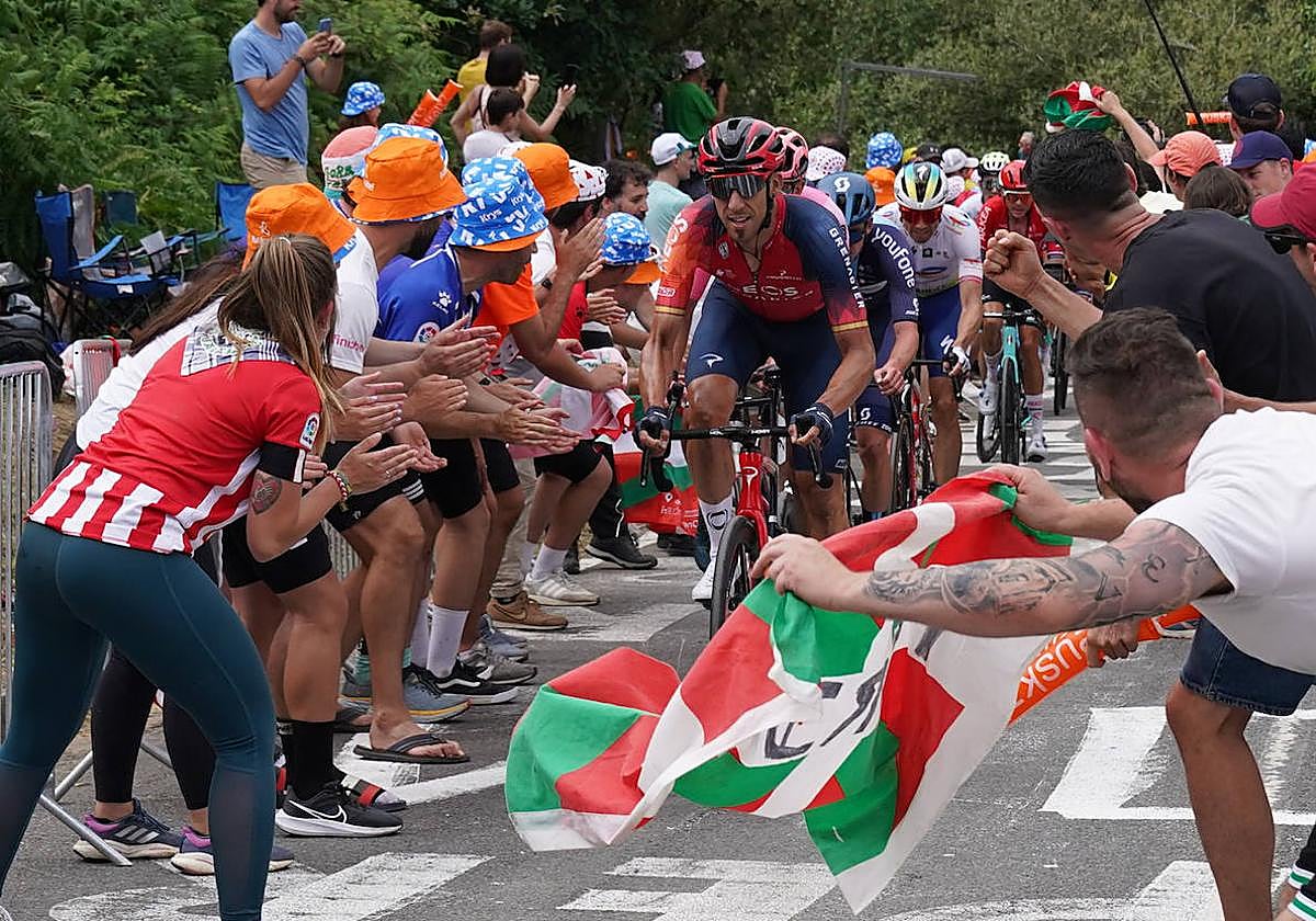 Fiesta en la subida al Pike Bidea