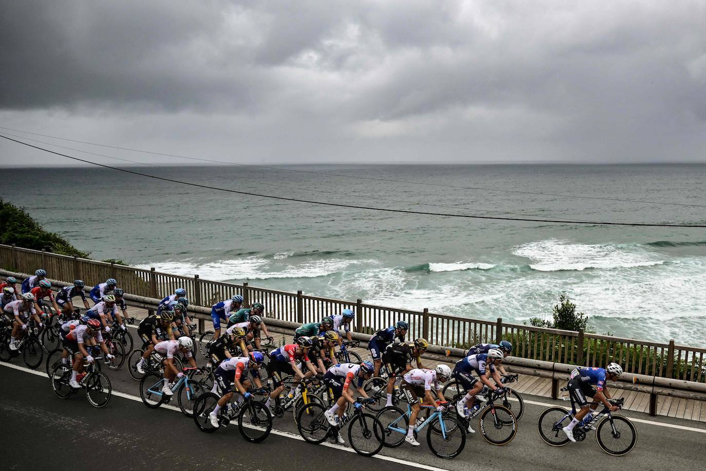 El paso del Tour por la costa ha dejado imágenes como esta.