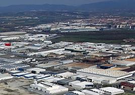 La falta de grandes polígonos en Júndiz es una de las preocupaciones del sector industrial.