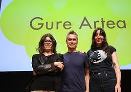 Susana Talayero, Javier Nevado y Nadia Barkate, premios Gure Artea 2023.