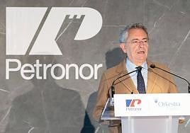 Emiliano López Atxurra, presidente de Petronor, en el transcurso de la jornada organizada hoy para analizar el futuro de los combustibles sintéticos.