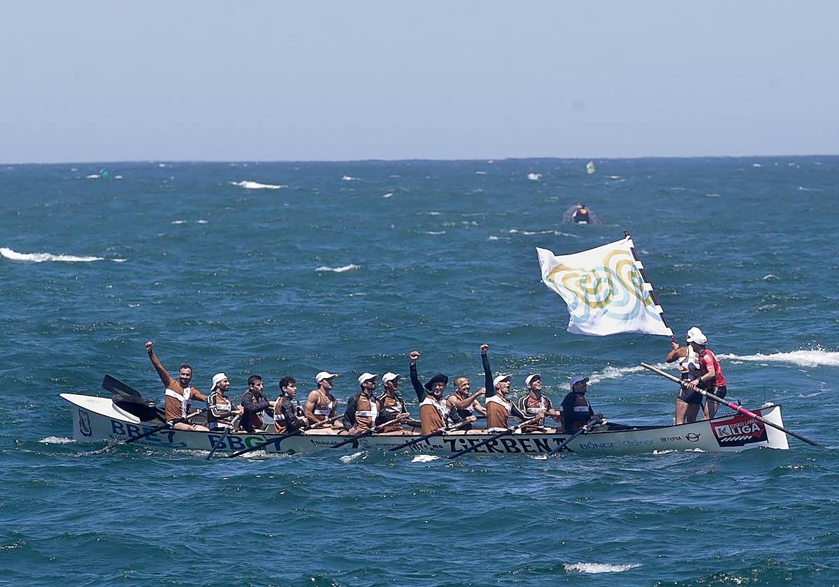 Zierbena celebra el triunfo en Galicia del pasado fin de semana