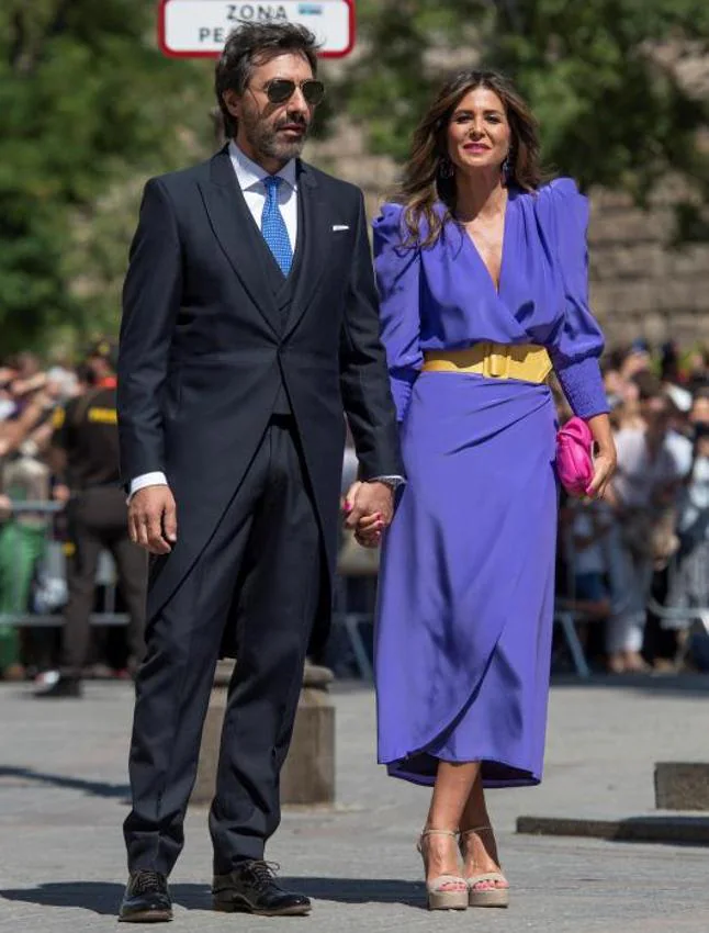 Boda de Tamara Falcó e Iñigo Onieva (looks de invitados): Nuria Roca y su  look ochentero y rococó, la mejor vestida de la boda de Tamara Falcó e  Iñigo Onieva