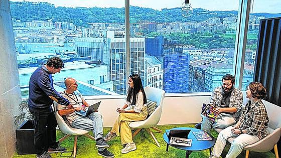 La Diputación ampliará el vivero de empresas de la Torre Bizkaia ante la alta demanda