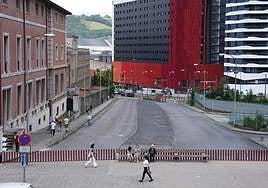 El parking del Hospital de Basurto sobre el que se construirá la nueva Facultad de Medicina