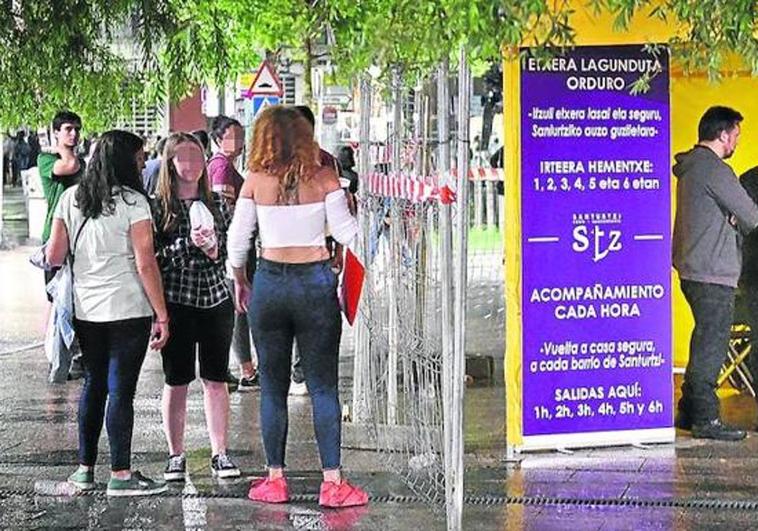 Santurtzi impulsó en 2018 un servicio pionero de acompañamiento nocturno en las fiestas del Carmen.