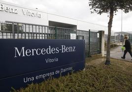 CC OO gana un delegado en el comité de Mercedes Vitoria tras la crisis de UGT