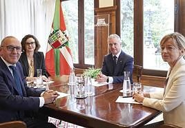 El encuentro se ha desarrollado en Ajuria Enea