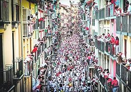 Los toros de Jandilla protagonizaron ayer una carrera muy peligrosa aunque con solo tres heridos de menor consideración.