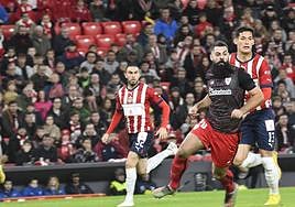 Villalibre, en el duelo de ida en San Mamés frente al Guadalajara.