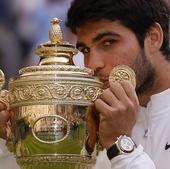 Alcaraz cumple su sueño en Wimbledon con solo 20 años