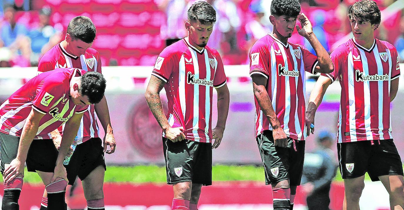 Vencedor, cabizbajo durante la tanda de penaltis del domingo en Guadalajara