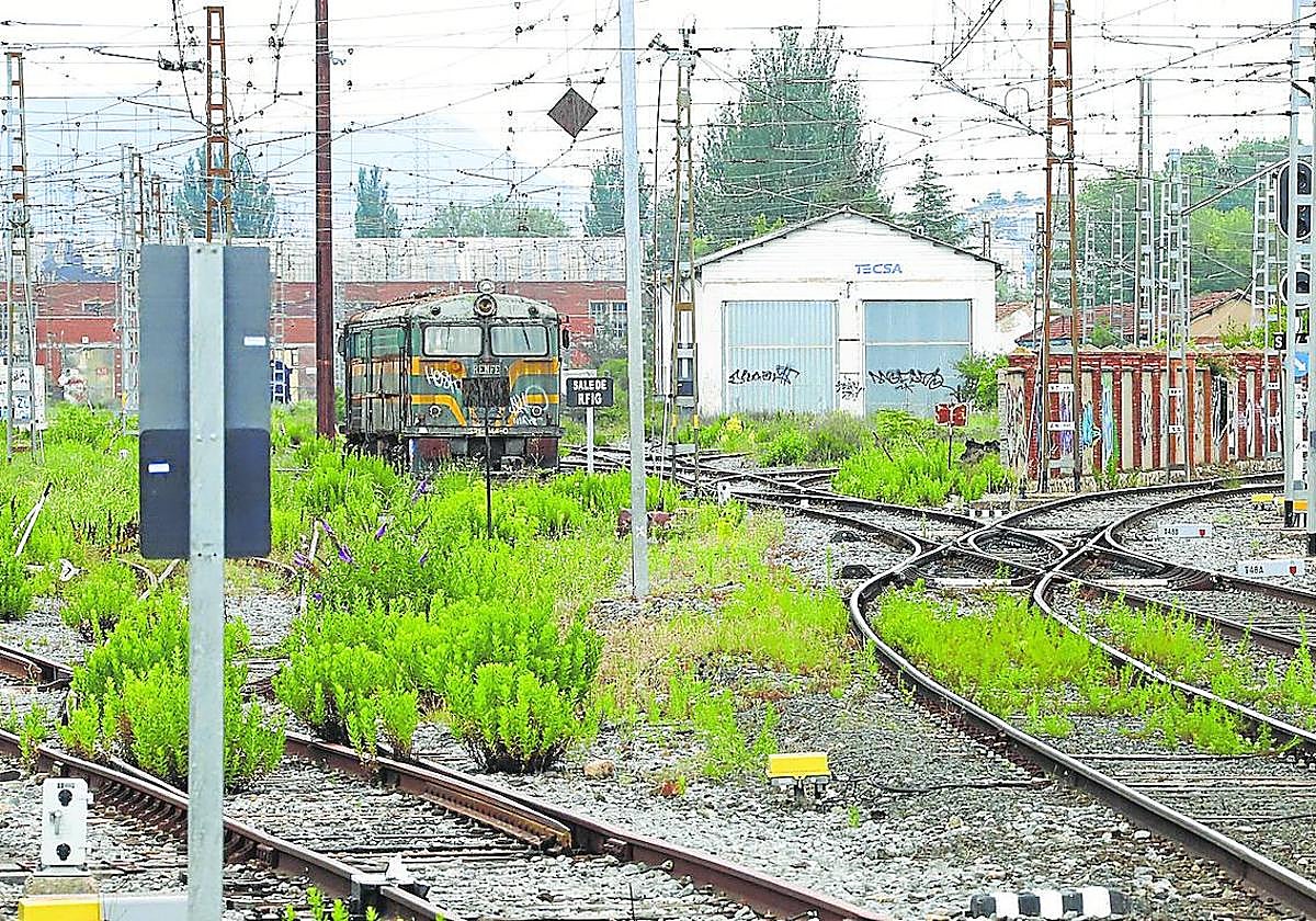 La instalaciones de la base situada junto a la Carretera Nacional acogerán la sede de Logirail.