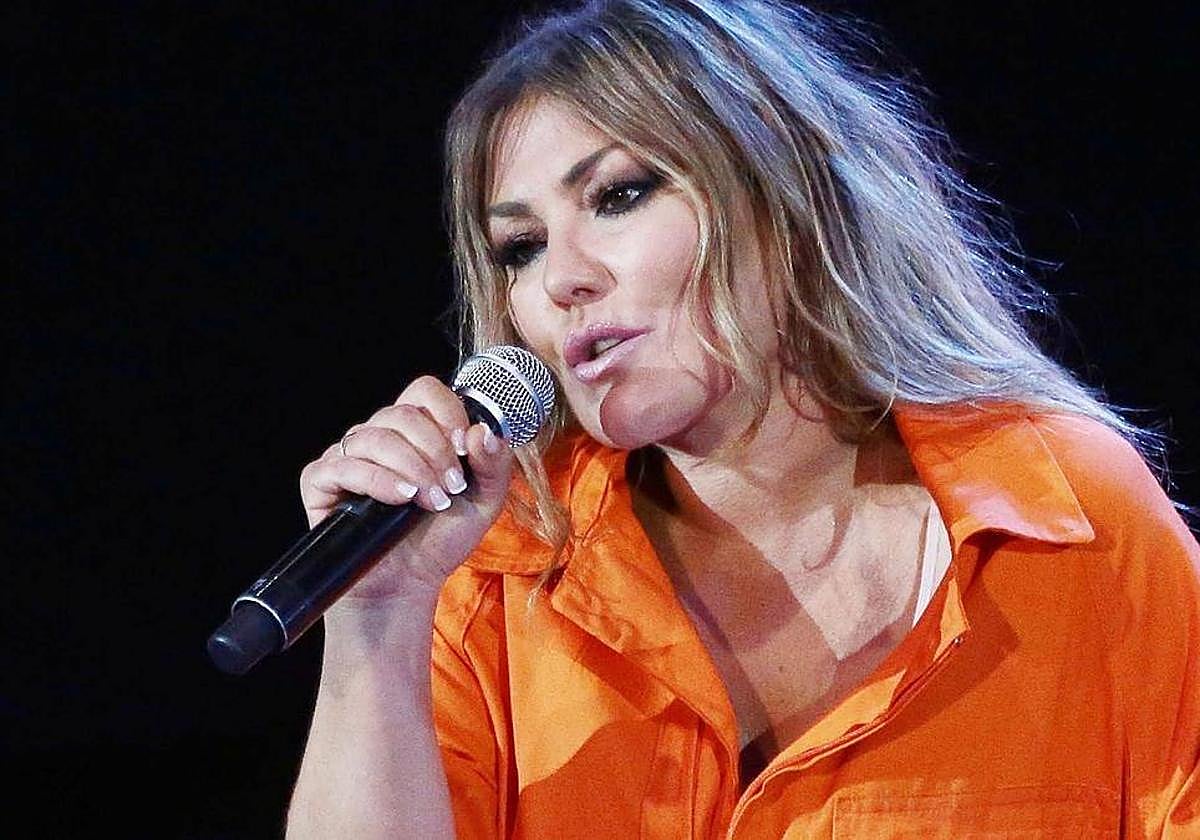 Amaia Montero, durante una actuación.