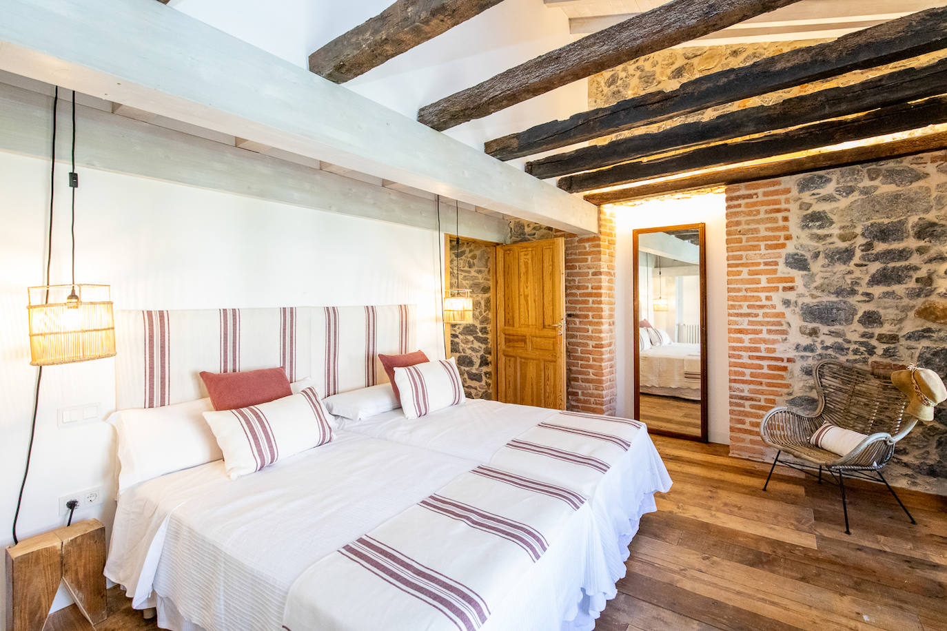 La espectacular casa rural del siglo XVI en Cantabria para cuidar cuerpo y mente