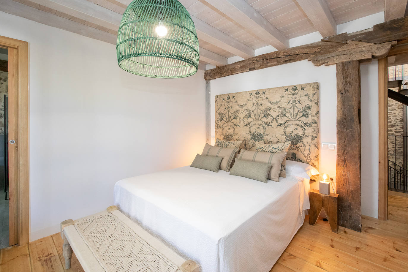 La espectacular casa rural del siglo XVI en Cantabria para cuidar cuerpo y mente