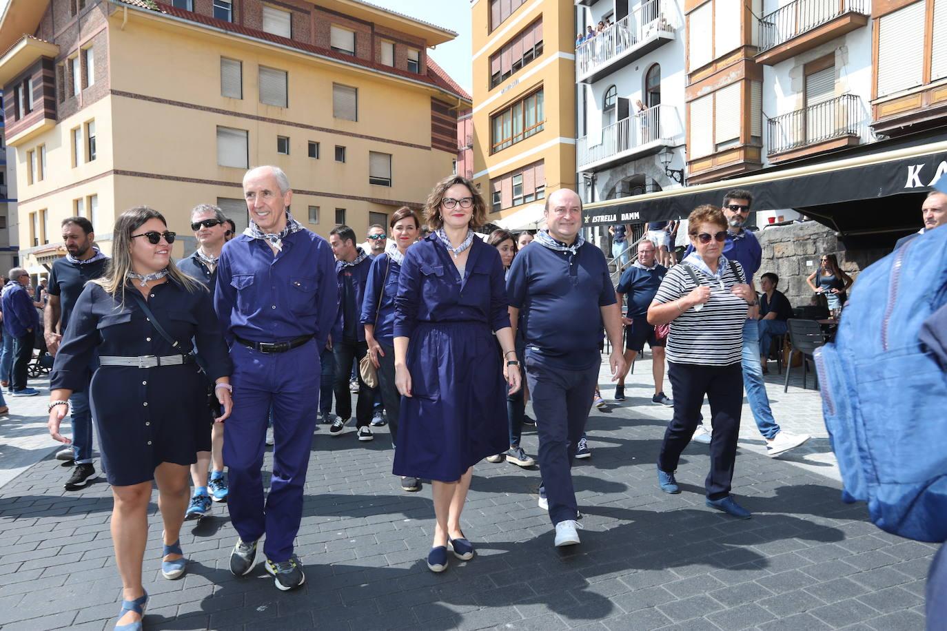 Miles de personas disfrutan de las Madalenas en Bermeo y Elantxobe