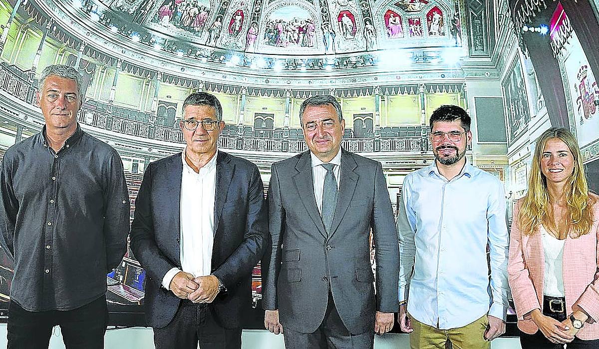 Oskar Matute (EH Bildu), Patxi López (PSE-EE), Aitor Esteban (PNV), Lander Martínez (Sumar) y Bea Fanjul (PP).