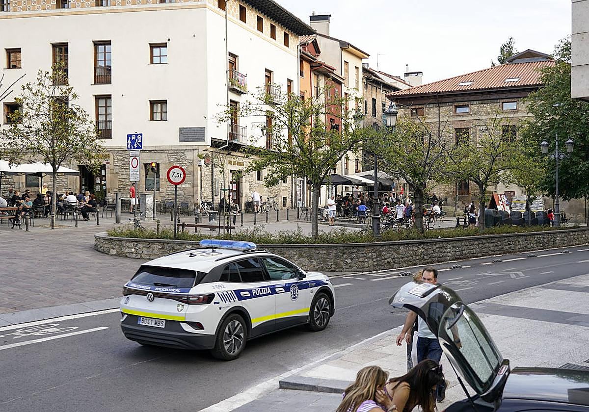 Numerosas patrullas se desplazaron ayer hasta Aldabe.