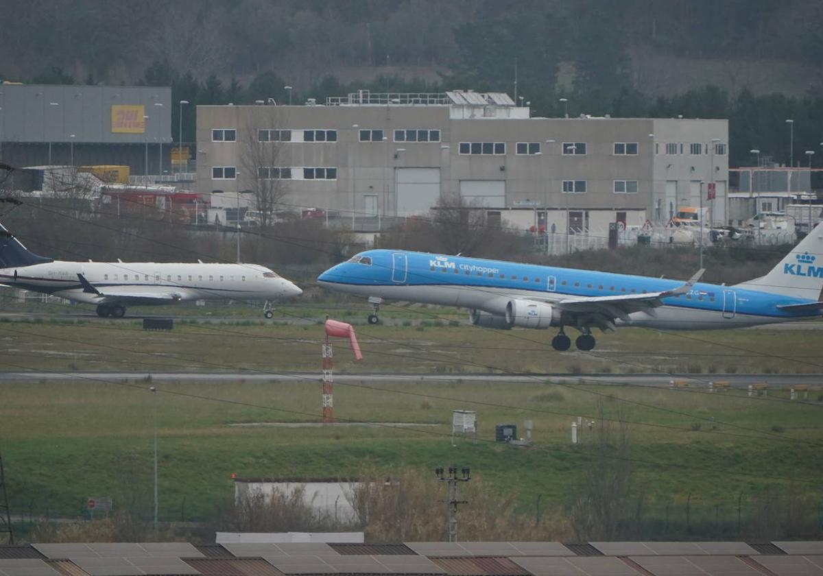 La aerolínea TAP indemnizará a los pasajeros de un vuelo Bilbao-Lisboa cancelado por el viento