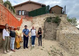 Añana renueva su muralla como parte del plan turístico del Valle Salado