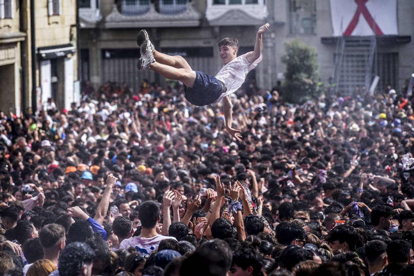 Las mejores fotos del Chupinazo y la Bajada de Celedón