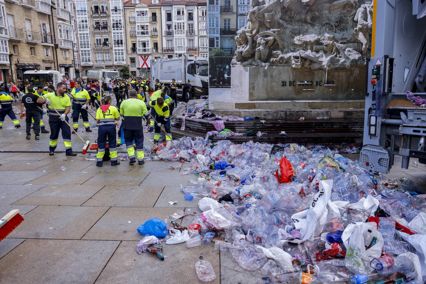 Las mejores fotos del Chupinazo y la Bajada de Celedón