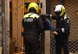 Intervención de la Policía Local de Vitoria anterior a los hechos de esta noticia.