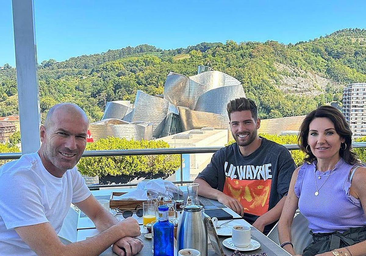 Zidane presume de vistas en una nueva visita a Bilbao