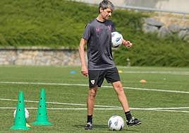 Aznar, durante un entrenamiento en Lezama.