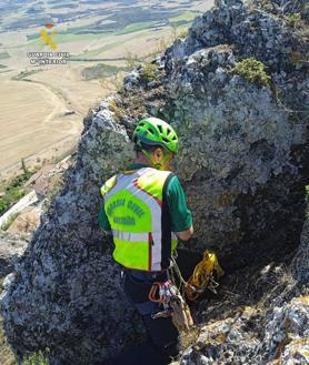 Imagen secundaria 2 - Rescatan a una montañera vasca perdida en el paraje de Cellorigo, en Haro