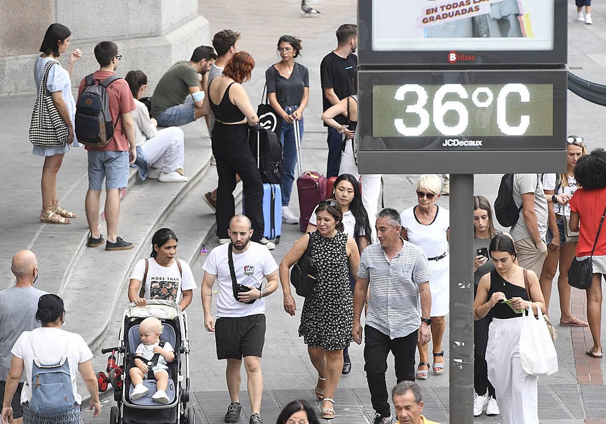 Un termómetro de Bilbao marca 36 grados