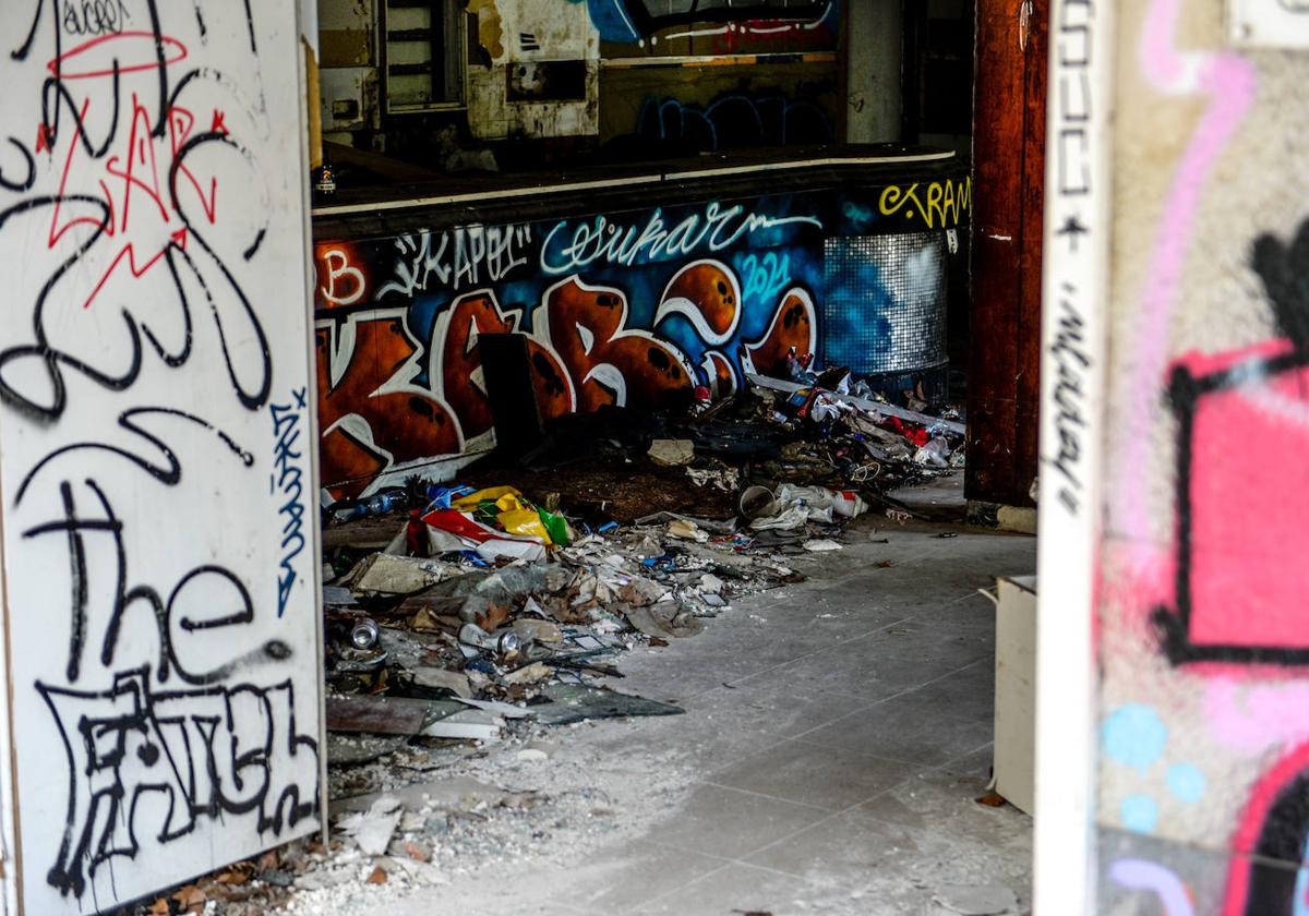 Restaurante abandonado en Artxanda.