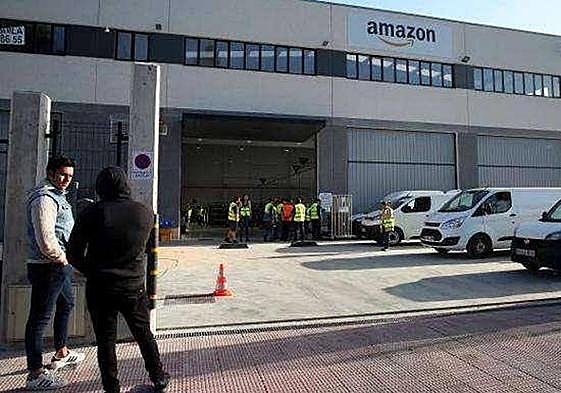Instalaciones de Amazon en el municipio vizcaíno de Trapagaran.