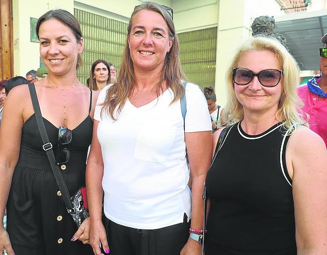 Ewa Prlesmycka, Elwira Matusik y Justyna Bogusz.