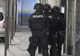 Pelea entre dos vecinos de Erandio a cuchillazos