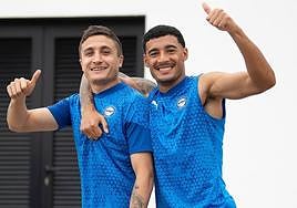 Tenaglia y Benavídez saludan tras su reencuentro en las instalaciones de Ibaia.