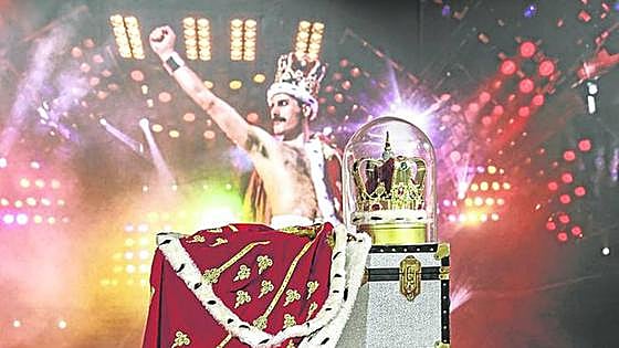 Desde el peine de su bigote a un Picasso: los miles de objetos de Freddy Mercury que salen a subasta